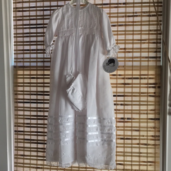 6 mos. Baptism/Christening Gown w/Bonnet - Picture 1 of 5